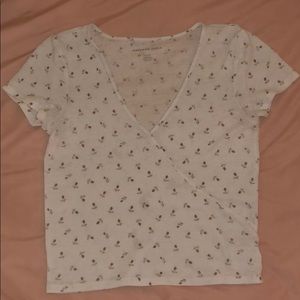 American Eagle floral designed shirt